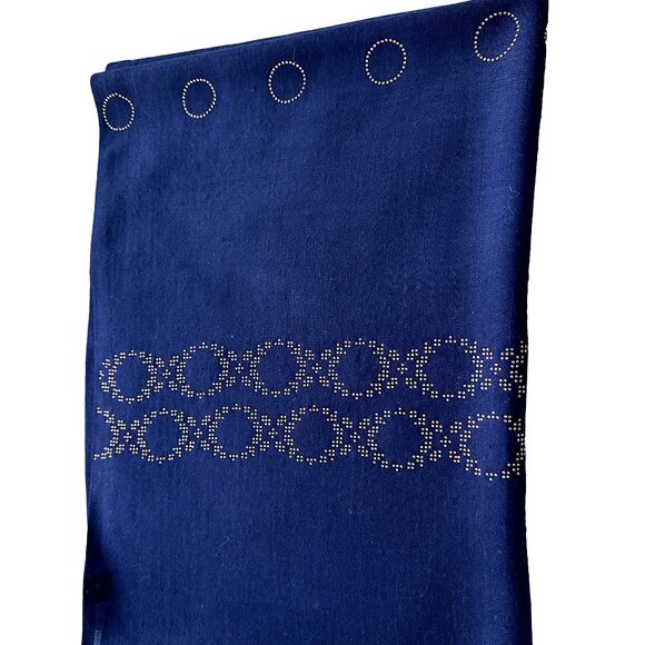 Navy Pashmina wrap | versatile scarf | Date night scarf | shawl for wedding - Picture 4 of 7